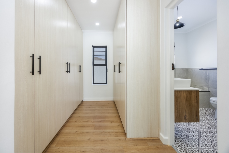 4 Bedroom Property for Sale in Haasendal Western Cape